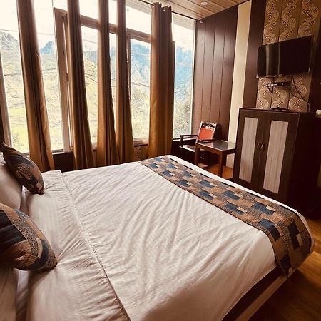 Sleeping Beauty Hotel Moutain View Property Joshīmath Esterno foto