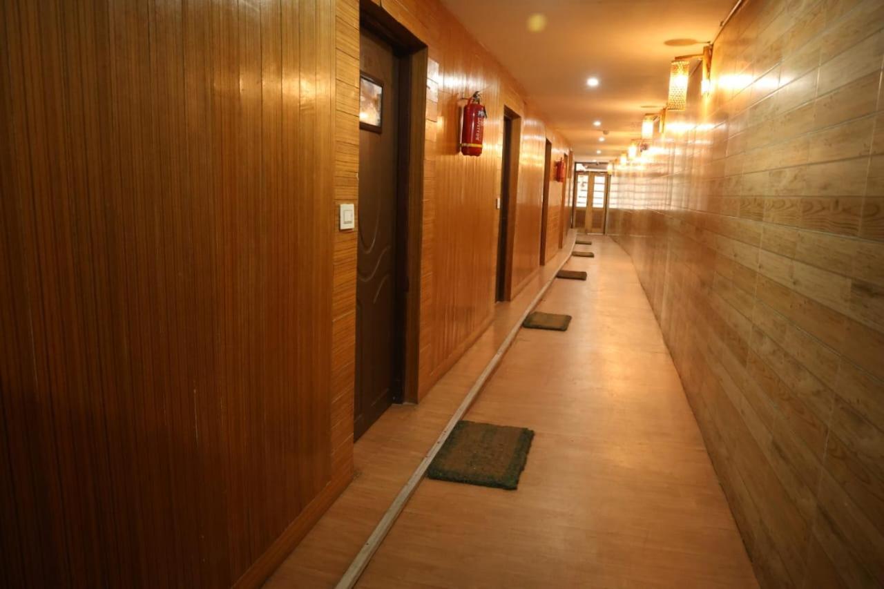 Sleeping Beauty Hotel Moutain View Property Joshīmath Esterno foto
