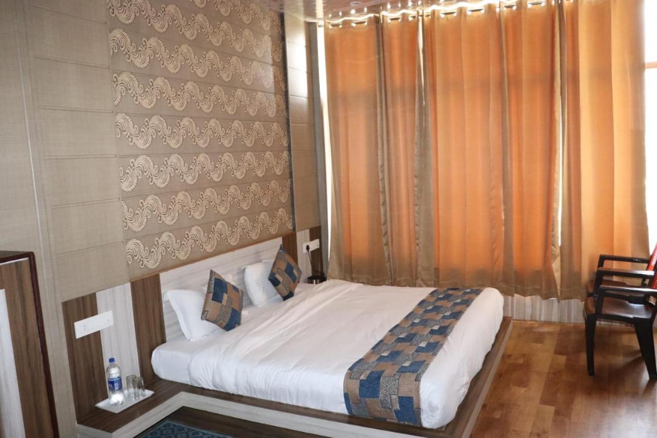 Sleeping Beauty Hotel Moutain View Property Joshīmath Esterno foto