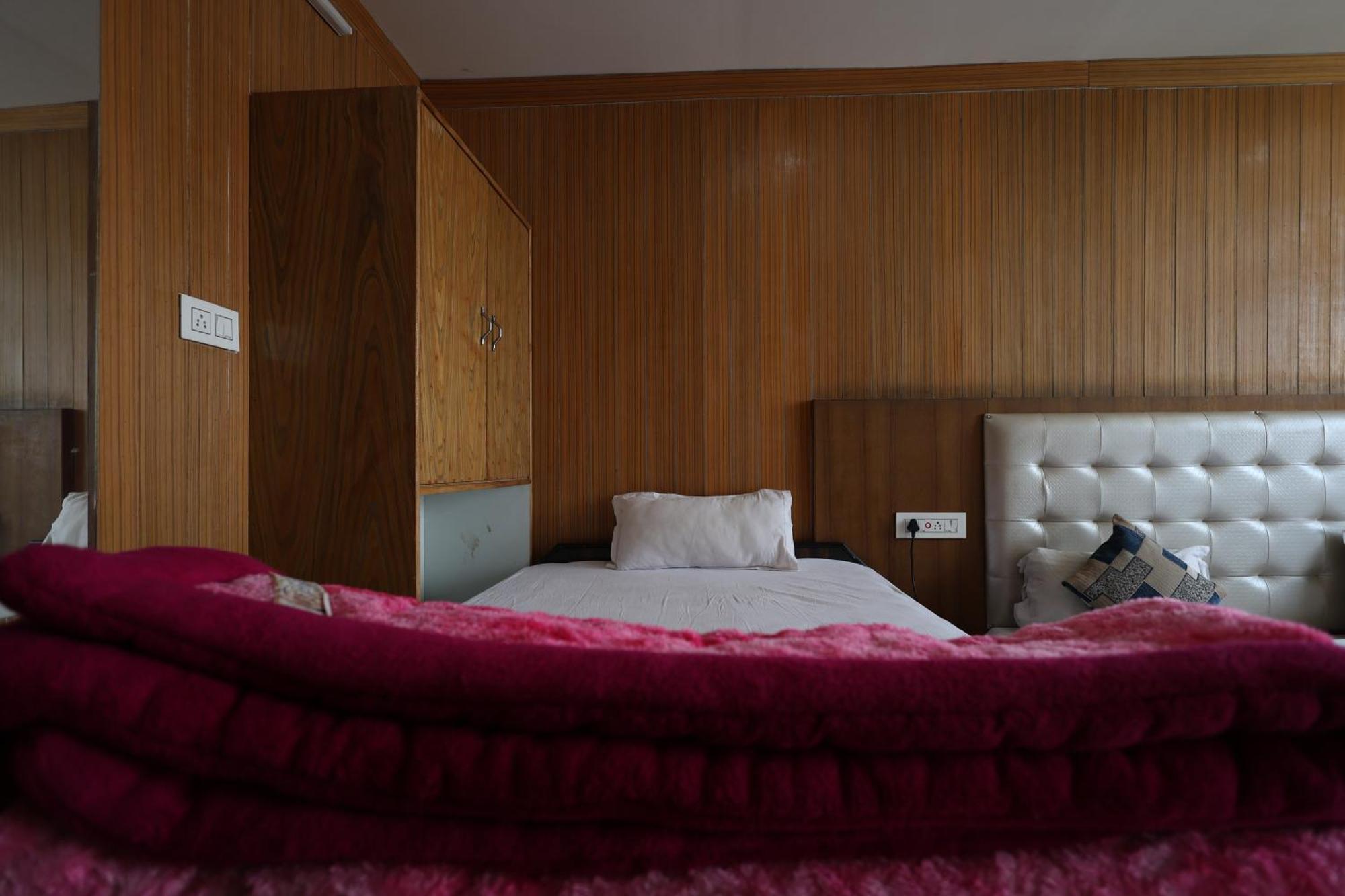 Sleeping Beauty Hotel Moutain View Property Joshīmath Esterno foto